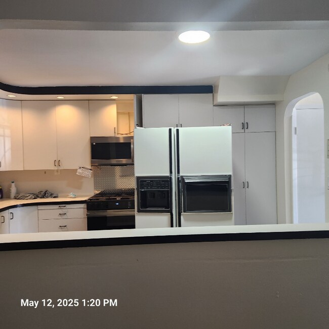 Building Photo - 7215 Royce Pl