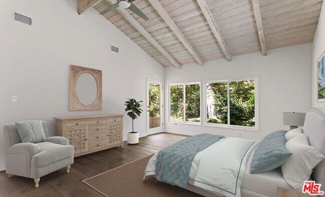 Building Photo - 3933 Mandeville Canyon Rd