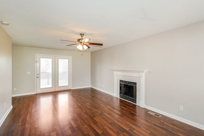 Building Photo - 116 Sunset Cir
