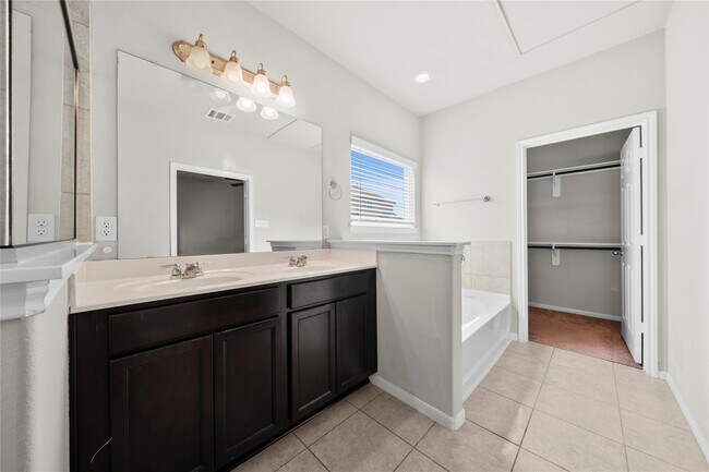 Building Photo - 13427 Hawick Terrace Ln