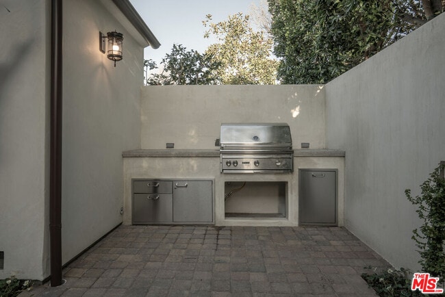 Building Photo - 4265 Denny Ave