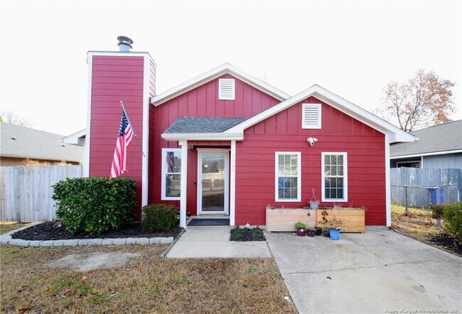 Primary Photo - 733 Mosswood Ln