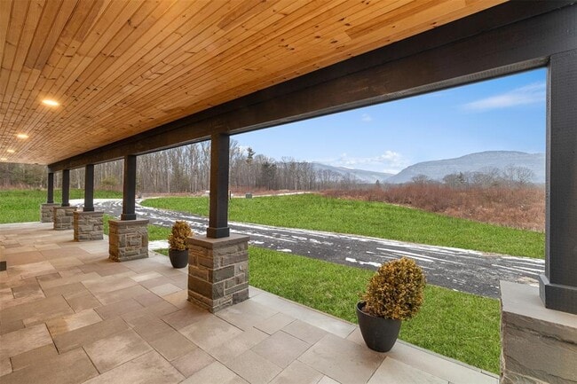 Building Photo - 4390 NY-32