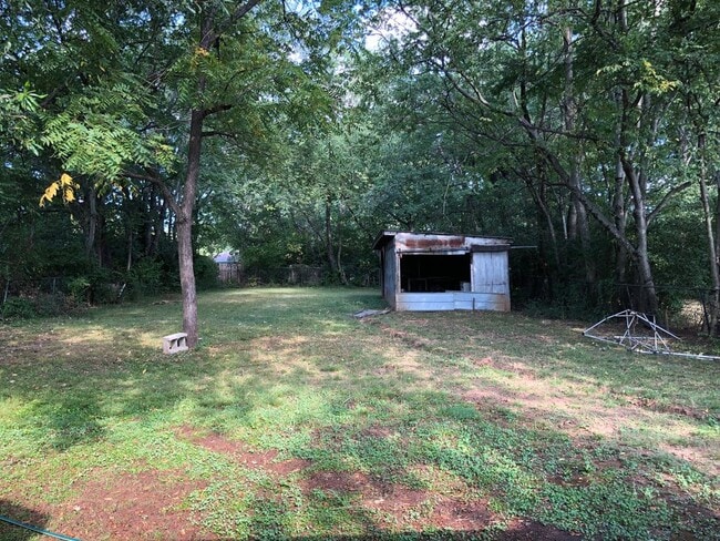 Building Photo - 2412 Huntsville St NW