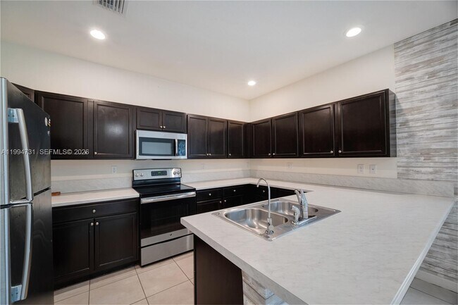 Building Photo - 11508 SW 248th Ln