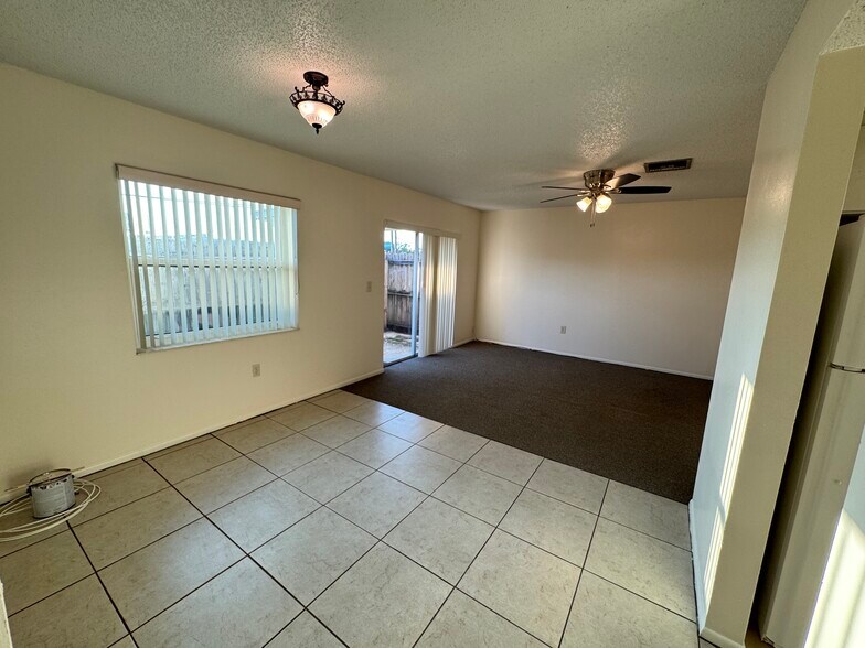 Building Photo - 4008 Audubon Dr