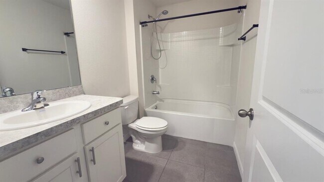 Building Photo - 12122 Sirena Cv