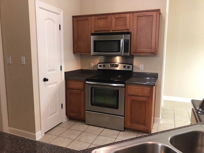 Building Photo - Rasco Hills Subdivision