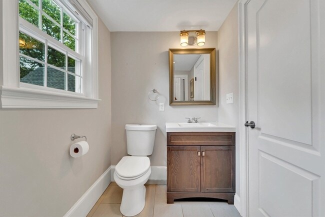 Building Photo - 3 Highet Ave