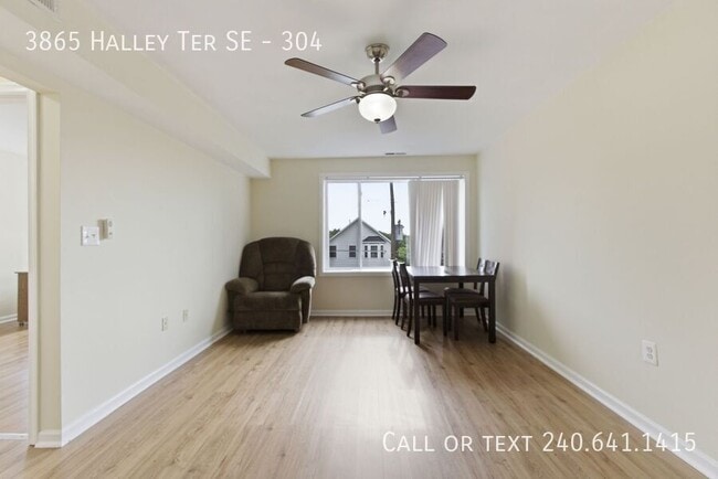 Building Photo - 3865 Halley Terrace SE