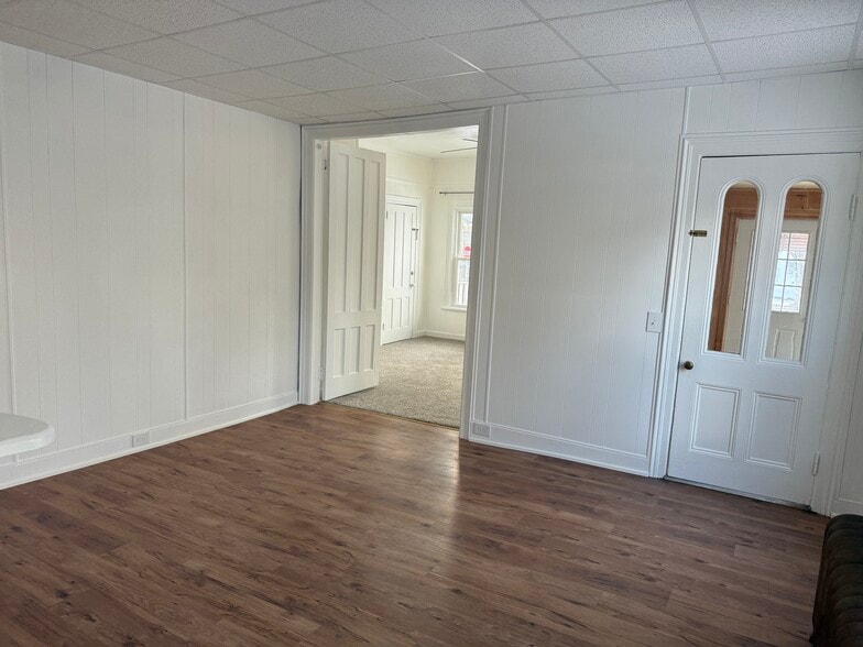 Building Photo - 6 Foote St