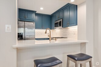 Building Photo - AMAZING ground floor unit in El Escorial.....
