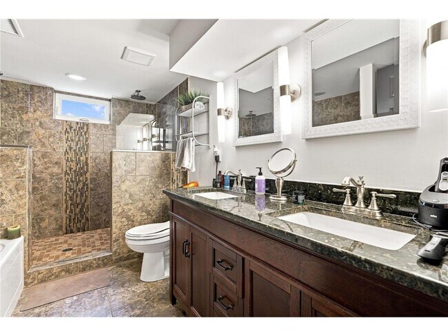 Building Photo - 4424 W 70th St