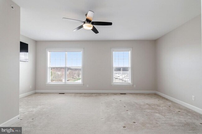 Building Photo - 612 Marina Landing Ln