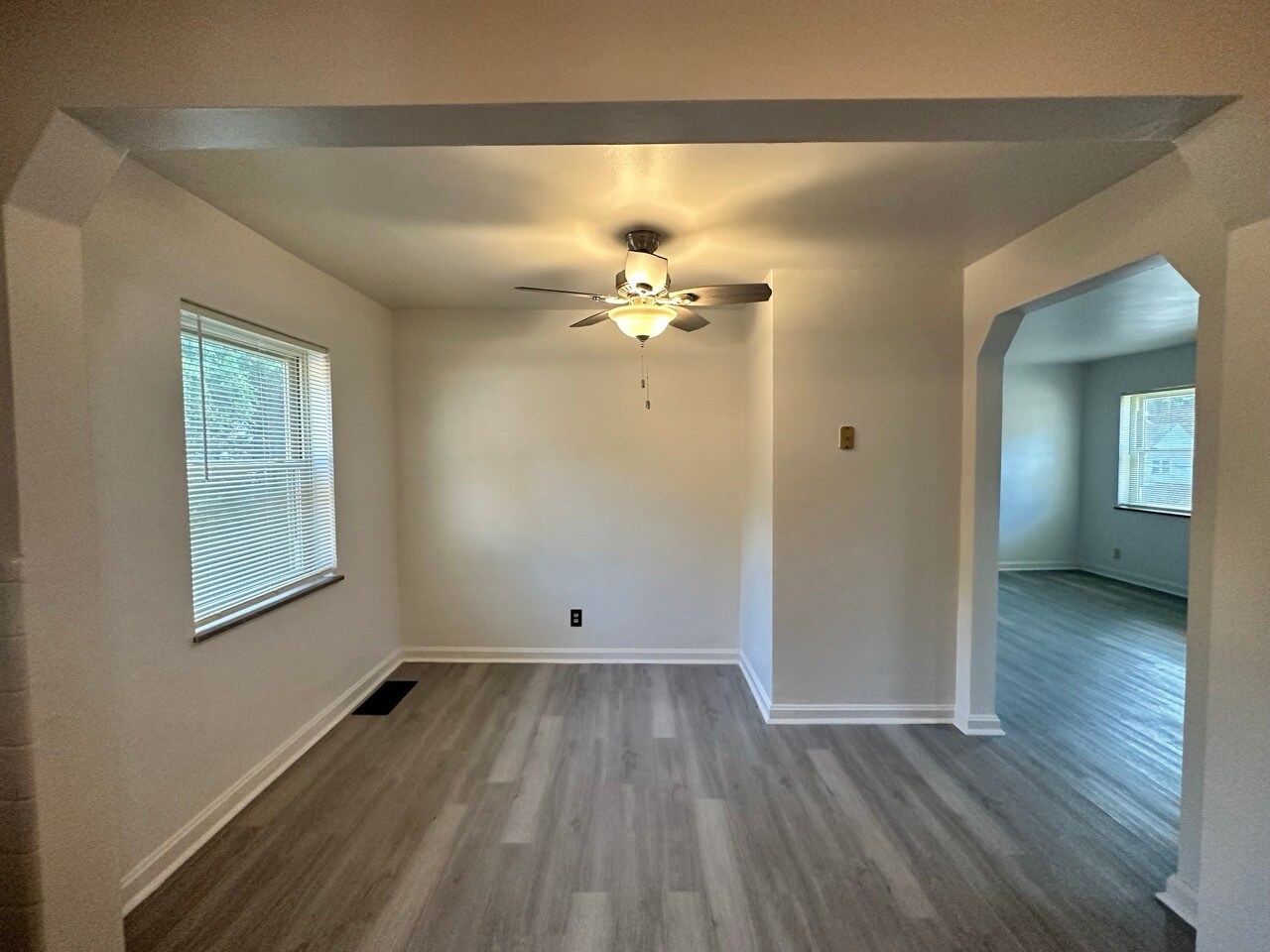 Building Photo - 2631 Bremont Ave