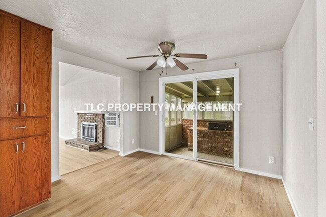 Building Photo - 2082 Ohio St