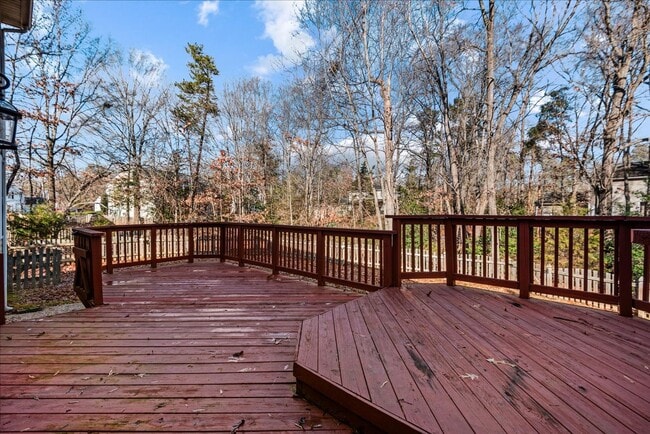 Building Photo - Near VRE and I-95!