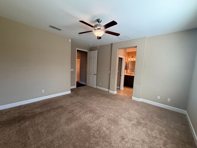 Building Photo - 1587 Manzanita Way