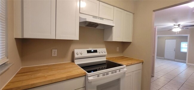 Building Photo - 1721 SW 68th Terrace