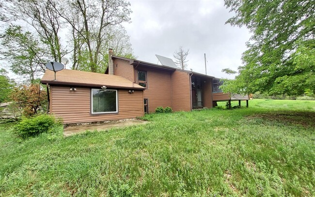 Building Photo - 40 Felter Hill Rd