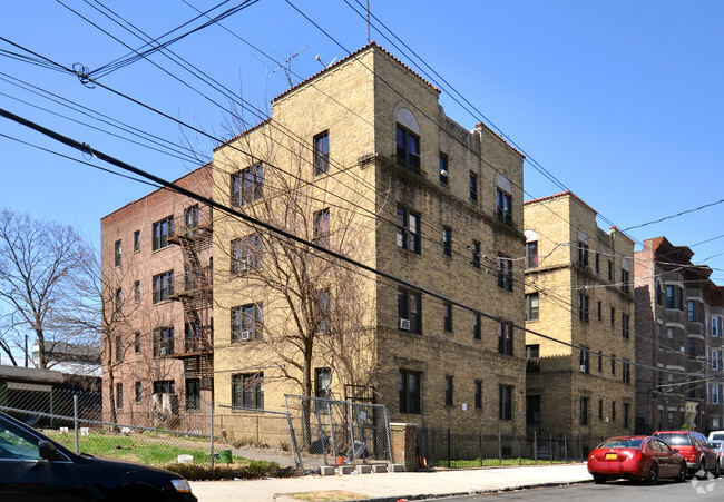 Building Photo - 218 S 3rd Ave