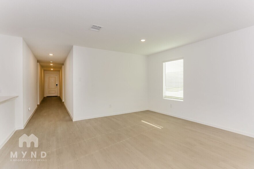 Building Photo - 10140 Dalgreen Cir