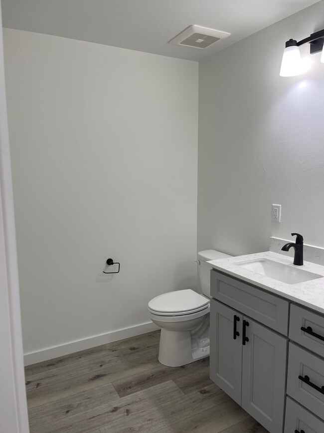 Building Photo - NEW! 2 Bedroom on campus! First Month Free!!