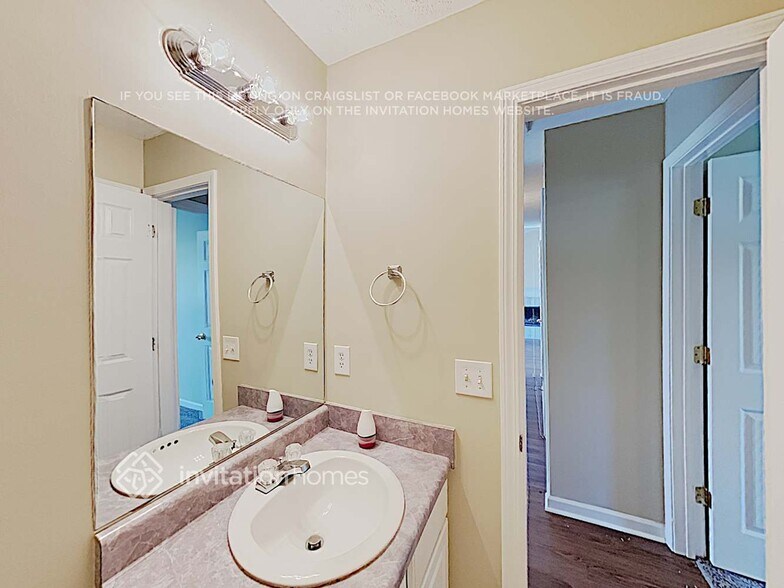 Building Photo - 4042 Parks Rd