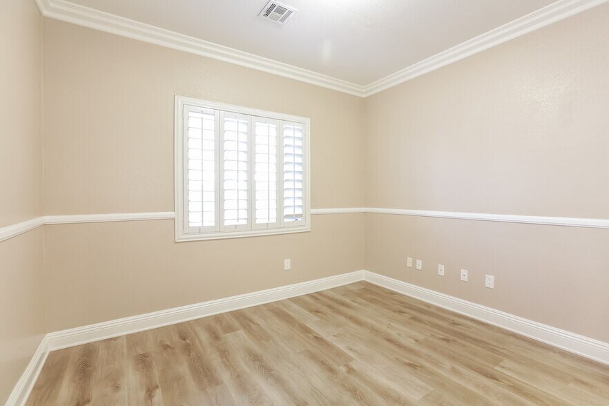 Building Photo - 6558 Candy Apple Cir