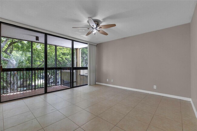Building Photo - 2930 SW 87th Terrace