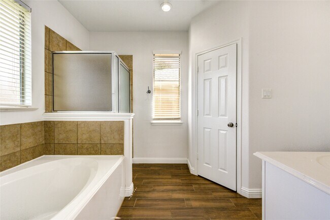 Building Photo - 20138 Jasper Oaks Dr