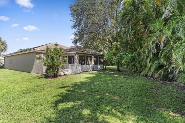 Building Photo - 6677 Southport Dr