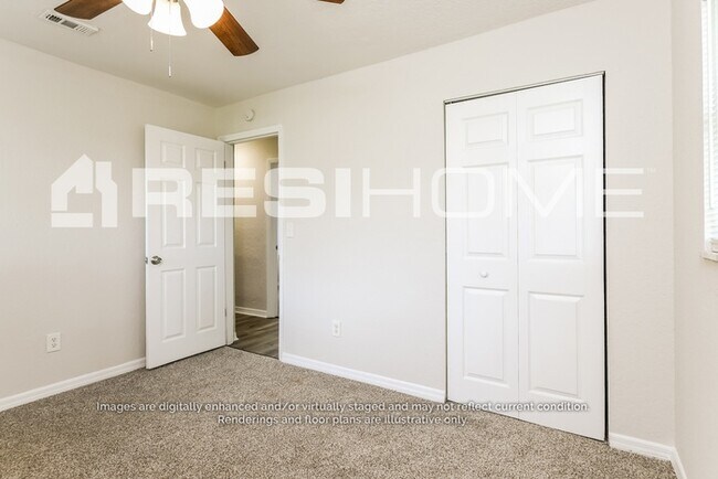 Building Photo - 2228 Messina Ave