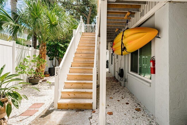 Building Photo - 115 Canal Ave S