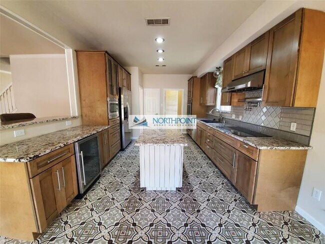 Building Photo - Stunning corner lot home with beautiful pool and upgrades throughout.