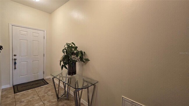 Building Photo - 4085 Shadetree Ln