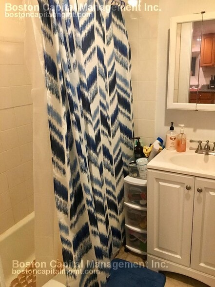 Building Photo - 42 Sewall St