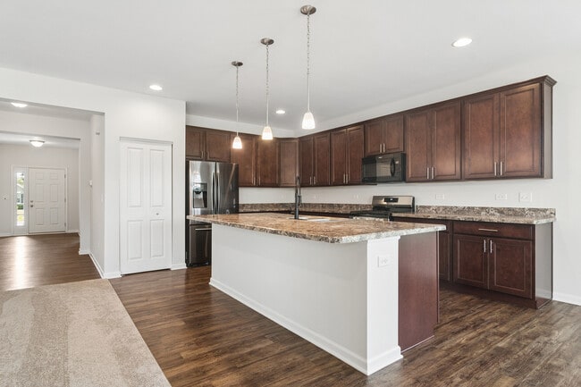 Building Photo - 108 Telluride Ln