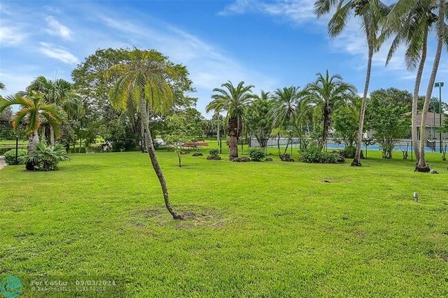 Building Photo - 4200 Coral Hills Dr