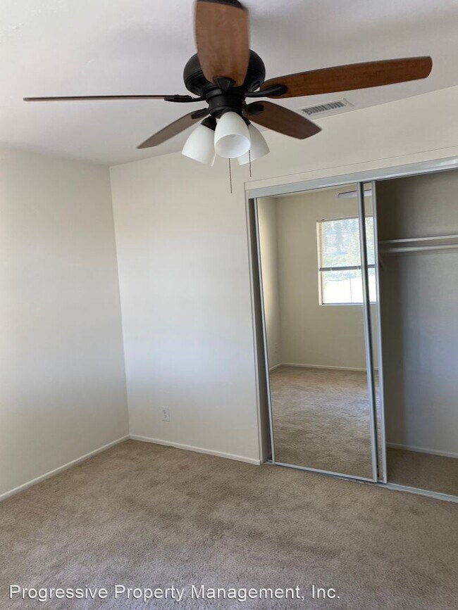 Building Photo - 24311 Canyon Lake Dr N