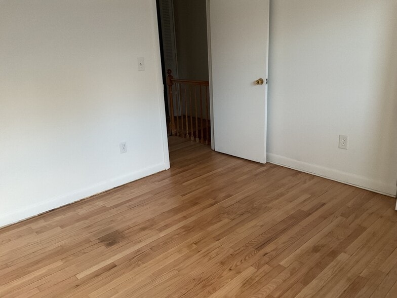 Building Photo - 16 Lawton Rd