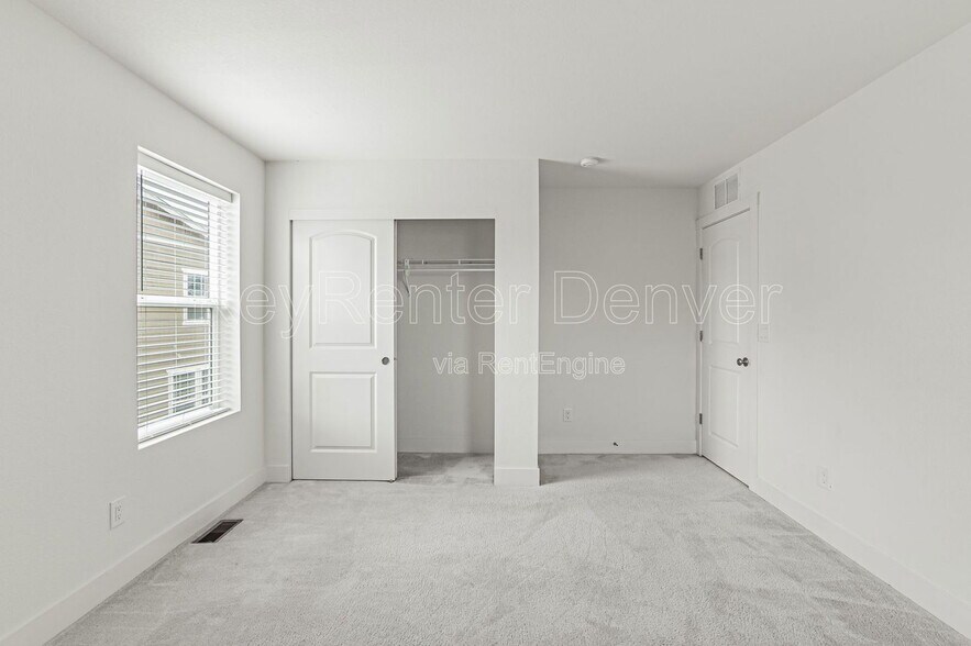 Building Photo - 2349 W 165th Ln