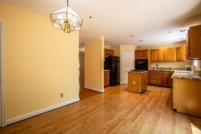 Building Photo - Impressive 3 BR/2 Full BA & 2 Half BA EOG Townhome in Decoverly Adventure!