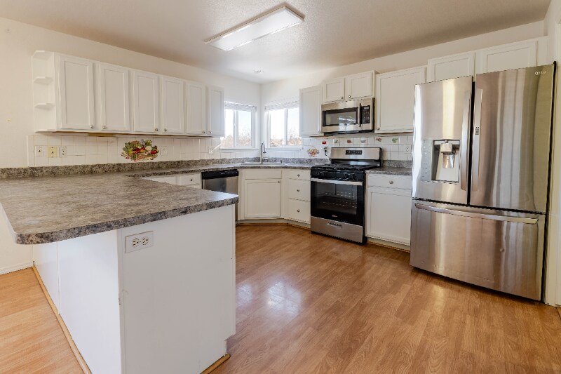 Building Photo - 6115 Fescue Dr