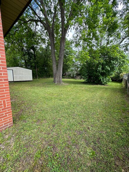 Building Photo - 2830 Ramsey Rd