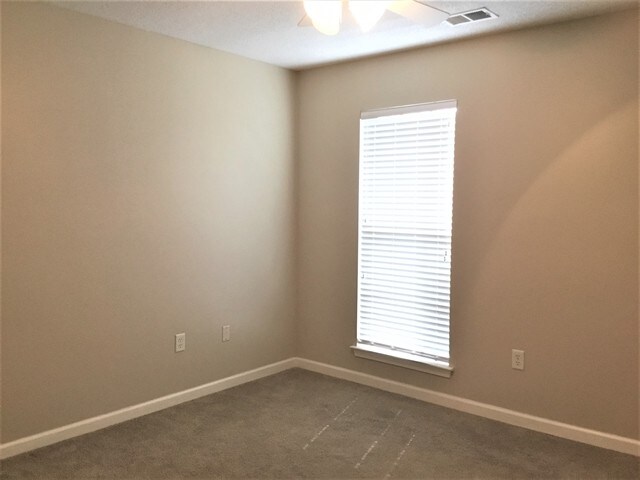 Building Photo - 5650 Truman Cove