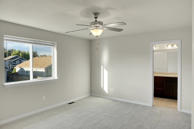 Building Photo - $2,195.95 - 3 Bed, 2.5 Bath Home in Colorado Springs with Fenced Yard and In-Unit Laundry!