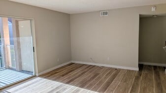 Building Photo - 10450 SW 157th Ct