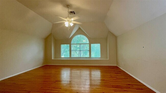 Building Photo - 10813 Redmond Rd