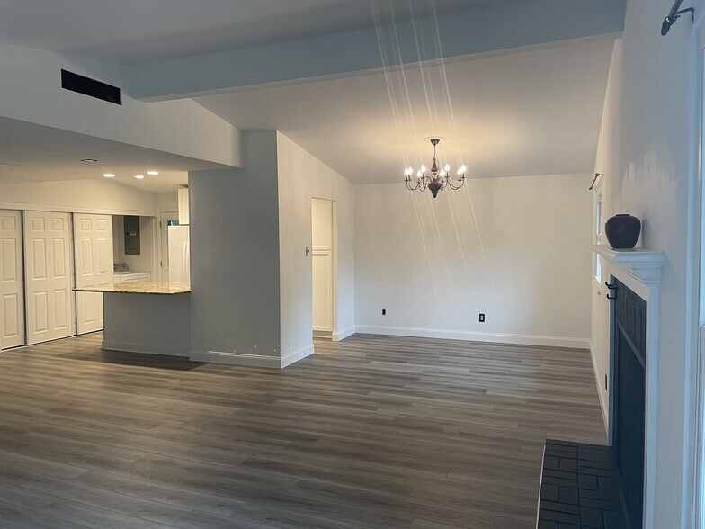 Building Photo - 2526 Trossock Ln